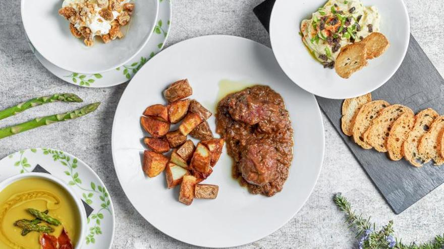 Platos de inspiración sefardí y gastronomía tradicional de Lorca: arroz y pavo, tortada lorquina y ‘chochos’ y ‘picardías’.¡