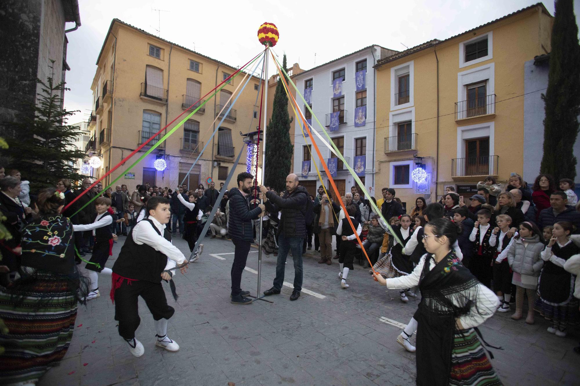 Ontinyent se vuelca con la tradiconal procesión de la Puríssima