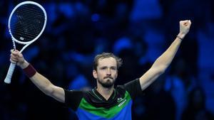 Medvedev celebra su victoria ante Zverev