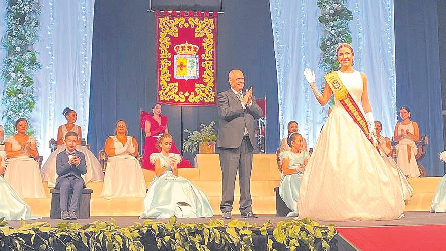 &#039;Pulseras Candela&#039;, muy presentes en la proclamación de la reina de las fiestas de Benicarló