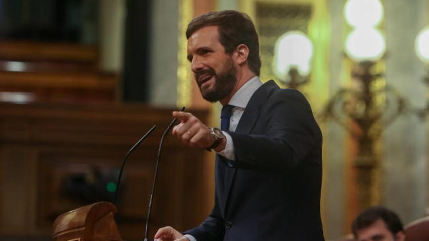 Casado acusa al Gobierno de no asumir con "coraje, con decisión y con patriotismo" la lucha contra la pandemia