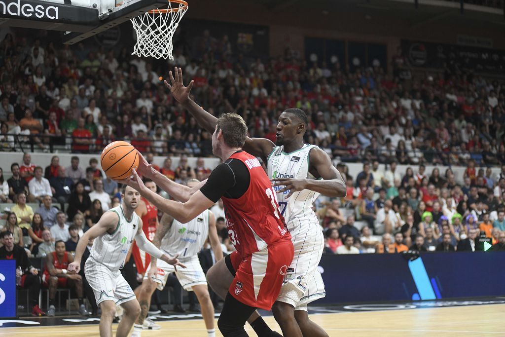 Todas las imágenes de la semifinal de la Supecopa entre el UCAM Murcia y el Unicaja