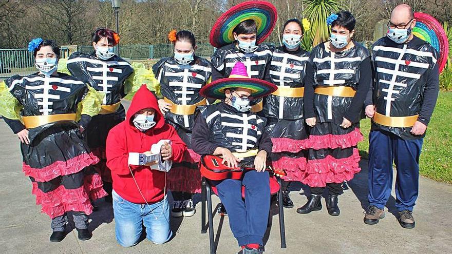 Miembros del colectivo Aspadeza.