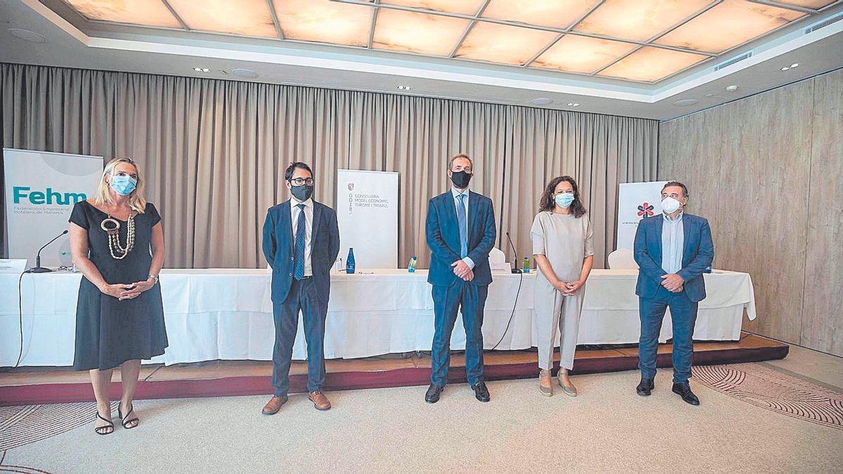 María Frontera, Iago Negueruela, Fernando Valdés, Catalina Cladera y Gabriel Llobera.