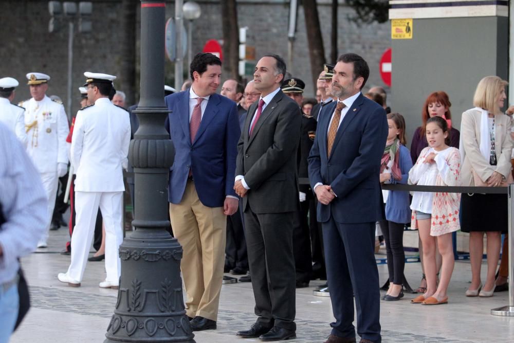 Acto solemne de arriado de bandera por el Día de las Fuerzas Armadas