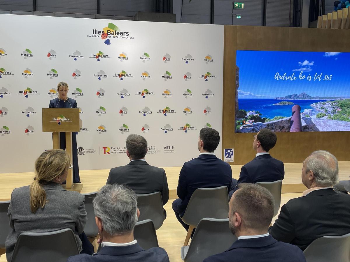 La alcaldesa de Andratx, Estefanía Gonzalvo, en Fiitur.