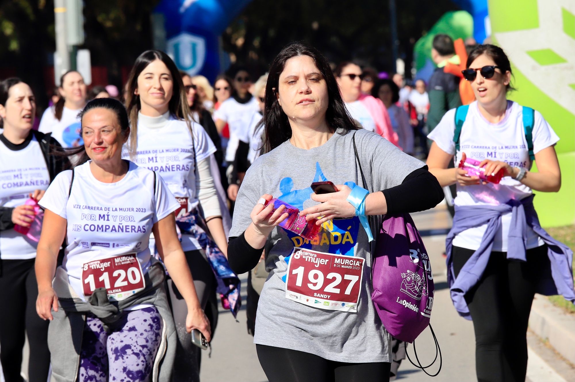 La salida y el recorrido de la Carrera de la Mujer 'inmortalizados' en imágenes