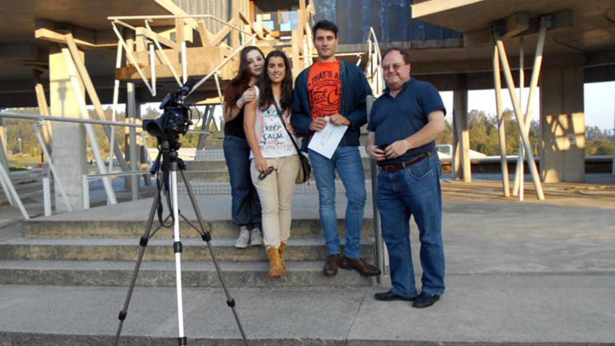 Vicky Álvarez, Nerea Álvarez, Alberto Medeiros y   Ángel Fernández, en el rodaje.