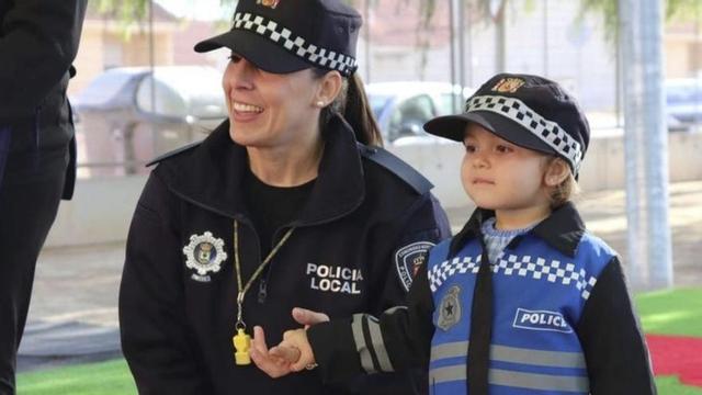 La agente Elena García Pedreño dirige las iniciativas dentro del parque. | L.O.