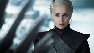 Emilia Clarke conocida por interpretar a Daenerys Targaryen en la serie de HBO Juego de tronos.