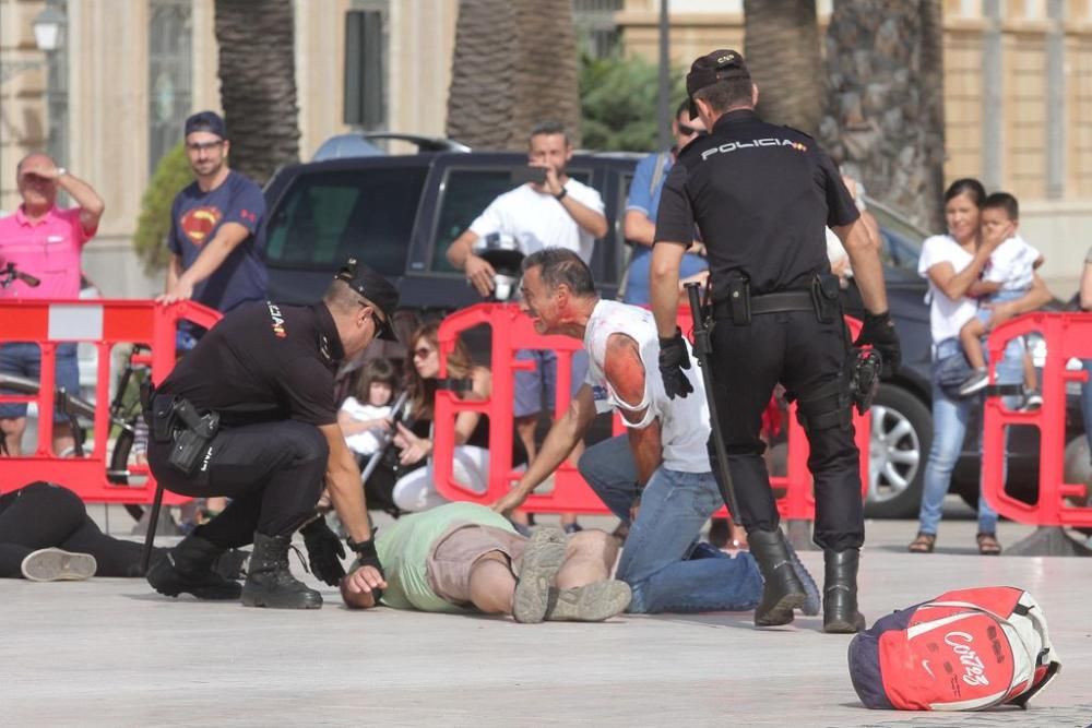 La Policía Nacional celebra su patrón con un simul