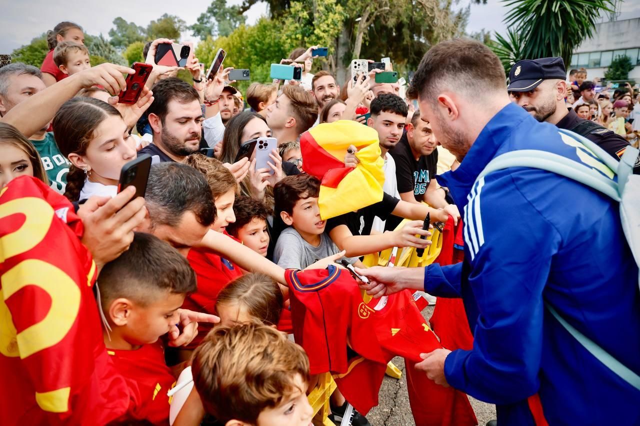La selección española en Córdoba: la afición se vuelca con los jugadores