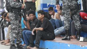 Detenidos por la toma del canal de televisión en Guayaquil permanecen en custodia de la Policía.
