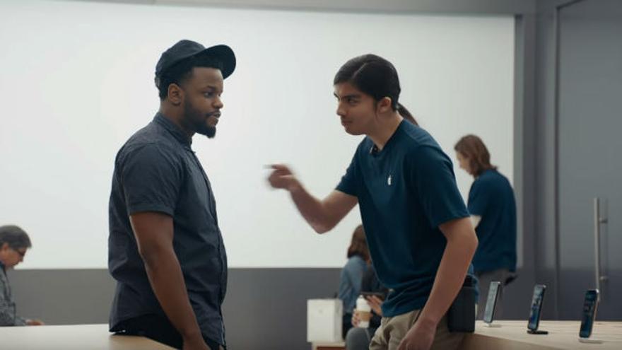 Samsung vuelve a reírse de Apple con sus vídeos sobre el Galaxy Note 9