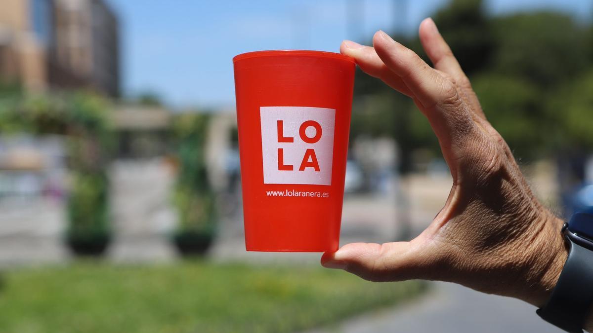 El vaso de Lola Ranera diseñado por el PSOE para las elecciones municpales.