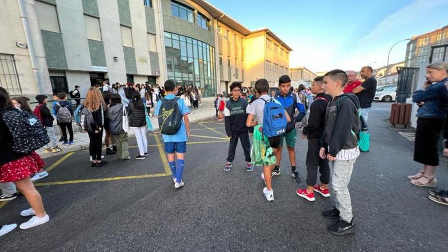 Alumnos que acuden por primera vez al instituto Rodeira.   | FDV