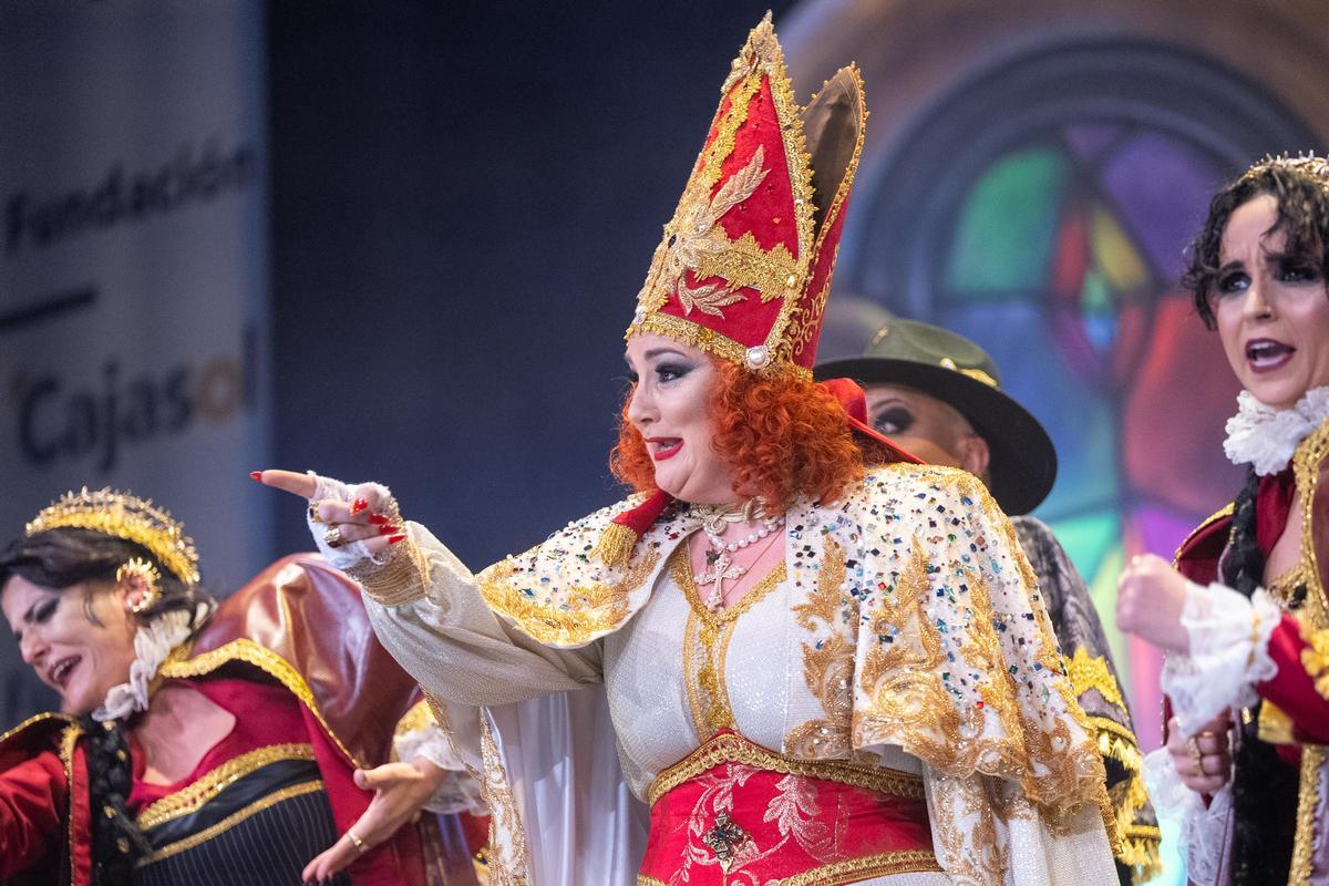 La comparsa 'La camorra', de Marta Ortiz, durante su actuación en el COAC 2026.