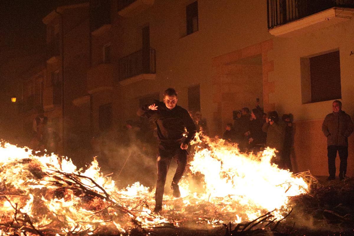 Las mejores fotos de la espectacular Matxà de Sant Antoni en Vilanova d'Alcolea