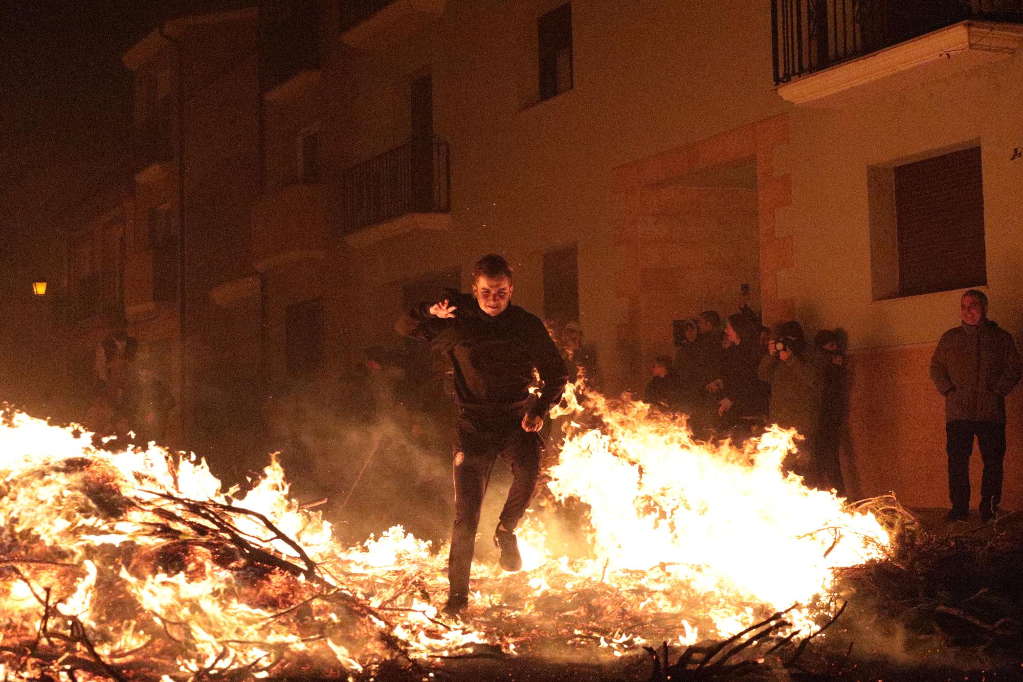 Las mejores fotos de la espectacular Matxà de Sant Antoni en Vilanova d'Alcolea