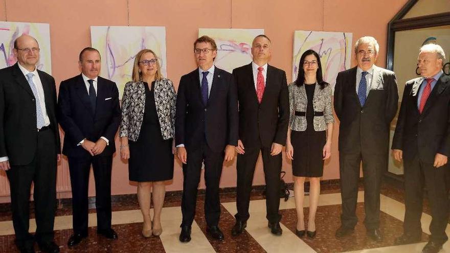 Desde la izquierda, Carlos María Fernández-Jardón, Pablo Junceda, Irene Garrido, Alberto Núñez Feijóo, Jorge Cebreiros, Patricia Cirez, José María Corujo y Carlos López Navaza. // Marta G. Brea