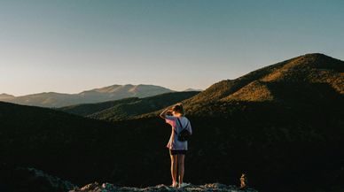 ‘Solosxeuropa’, los españoles que se han hecho virales en Tiktok viajando sin un duro por Europa