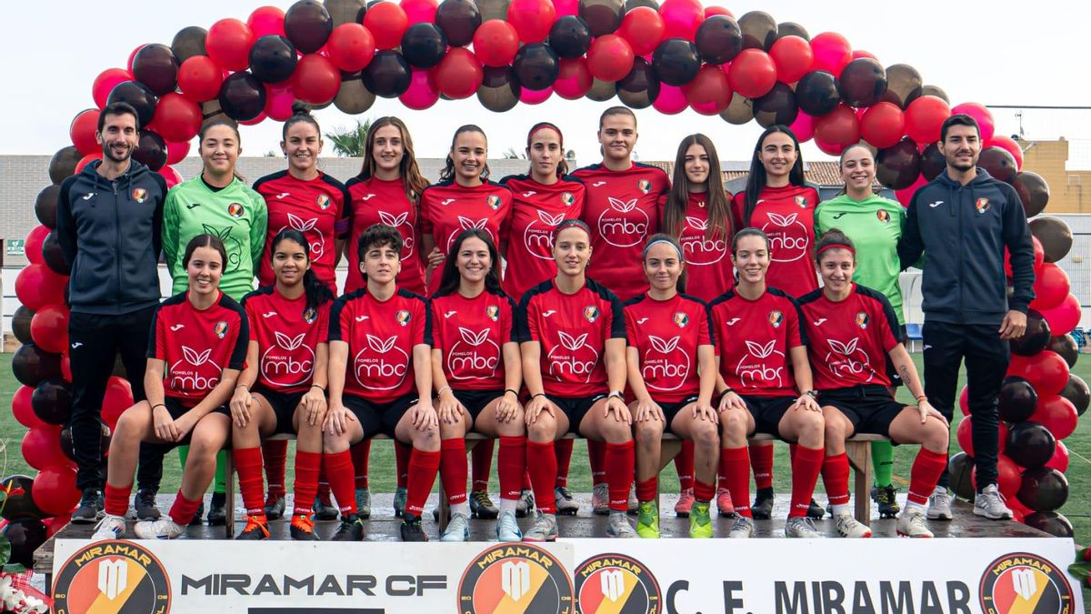 El CF Miramar, en una imagen de la presentación de equipos de la entidad