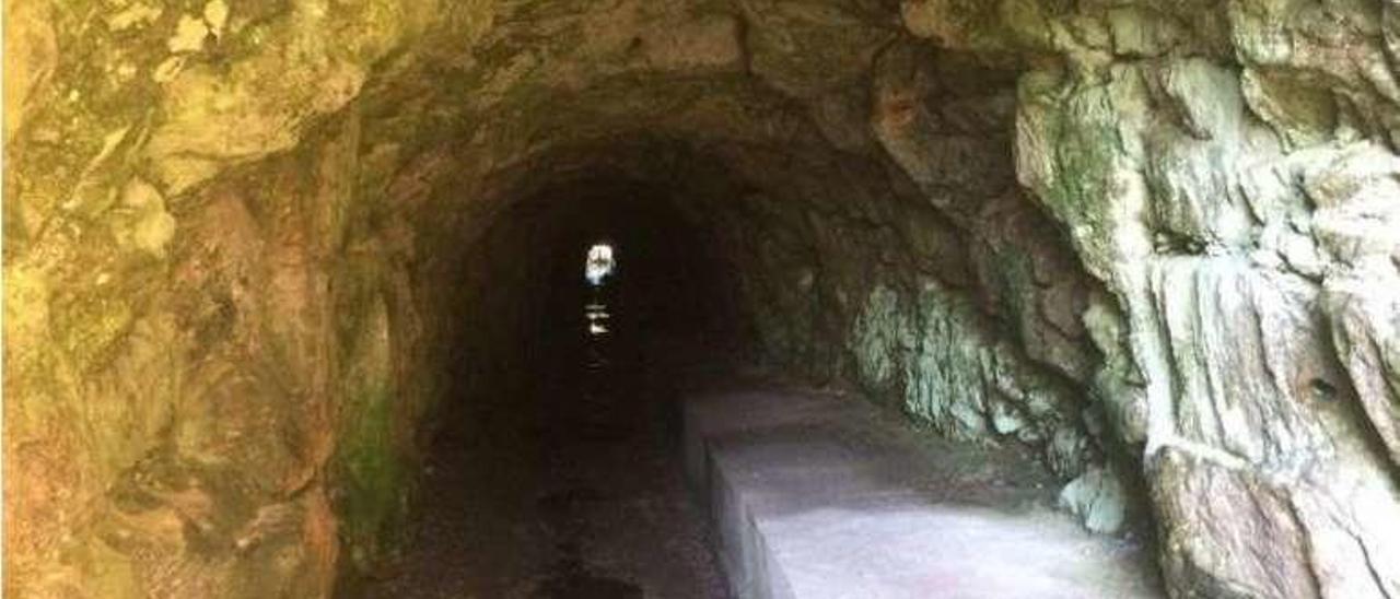 Túnel de Areamilla, que carece de alumbrado.