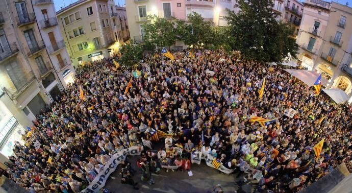 Plaça de l'ajuntament a Figueres