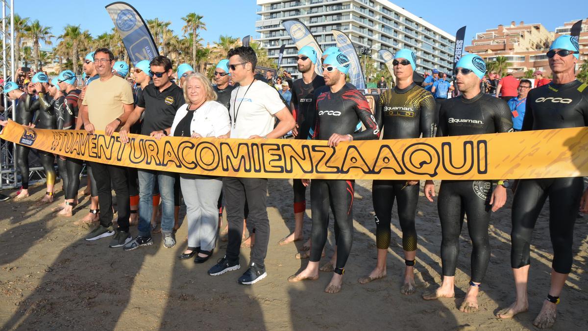 Salida de la Mediterranean Epic Triathlon en Orpesa del Mar.