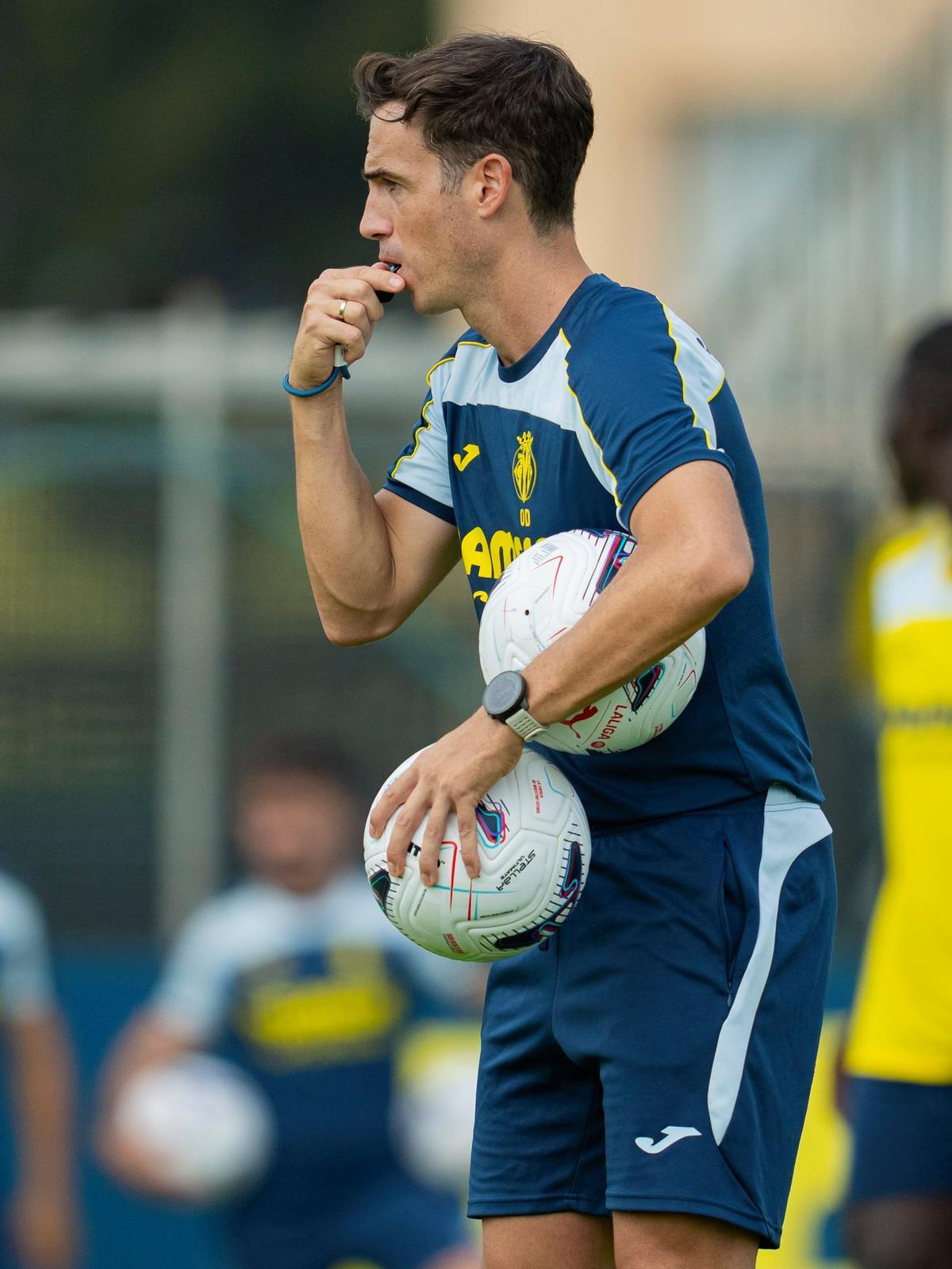 Iñigo Pérez, entrenador del Villarreal CF, durante la pretemporada 2026/27.