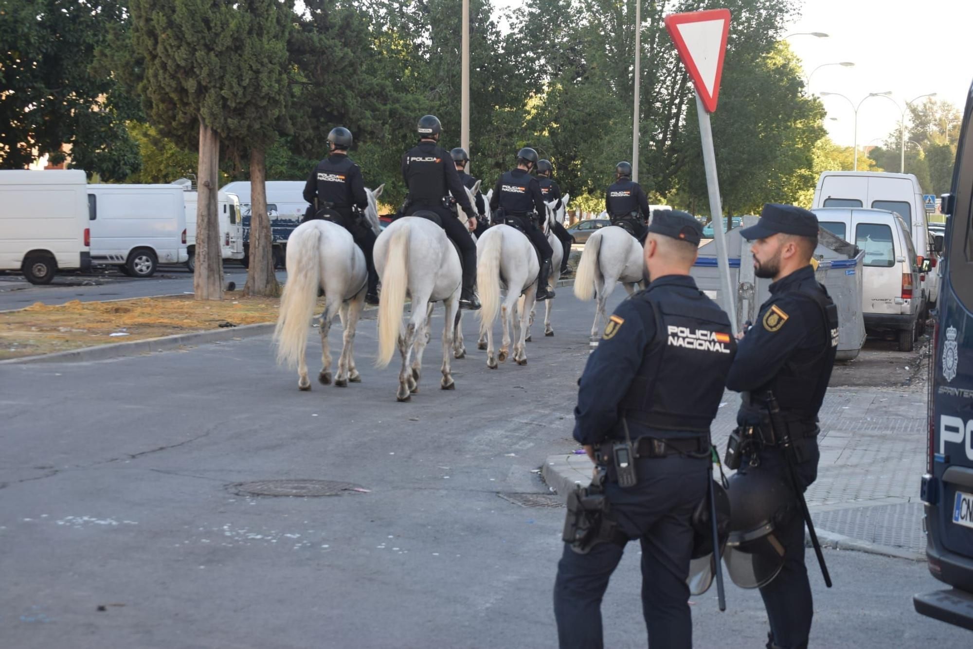 Nueva redada de la Policía en las Tres Mil Viviendas de Sevilla, en imágenes