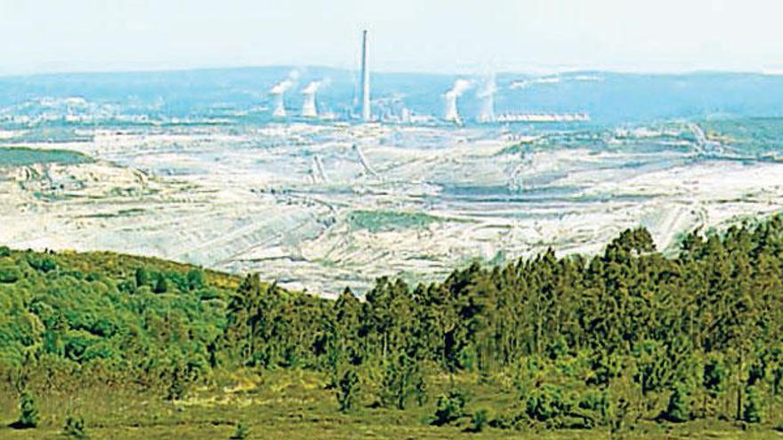 La mina de As Pontes, el mayor lago de España