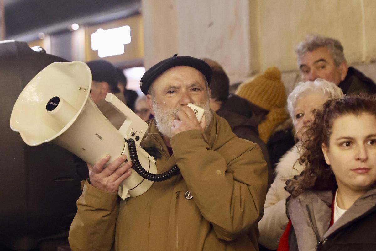 EN IMÁGENES: La manifestación en Gijón contra la intervención de EE UU en Venezuela EN IMÁGENES: La manifestación en Gijón contra la intervención de EE UU en Venezuela