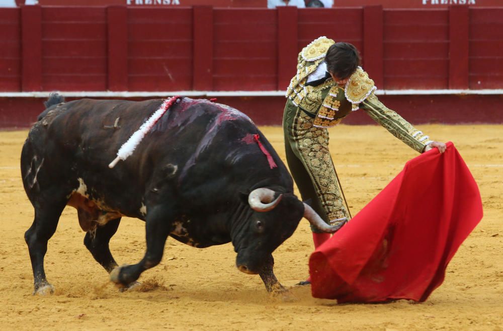 Castella y Talavante dan brillo a la tarde en Málaga