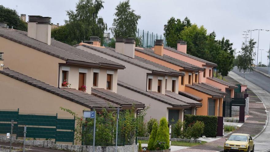 Viviendas en la urbanización Costa Miño Golf.