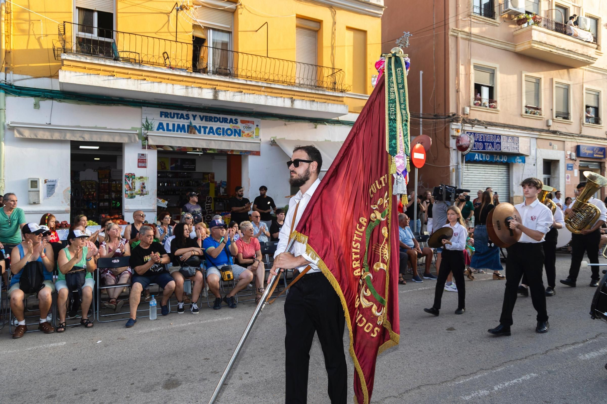 Así ha sido el pasacalle de bandas de música afectadas por la dana en la Torre