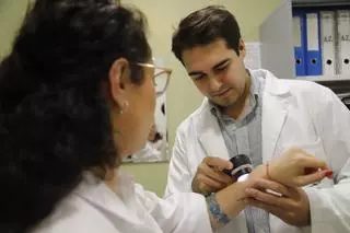 Pedro Gómez Arias, dermatólogo del hospital Reina Sofía