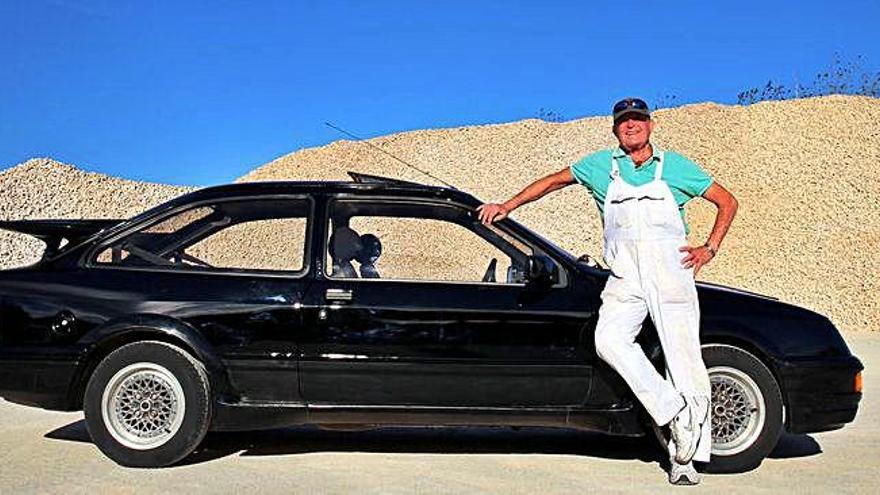 Manel Góngora, el Ford Sierra del pintor que repartia diaris