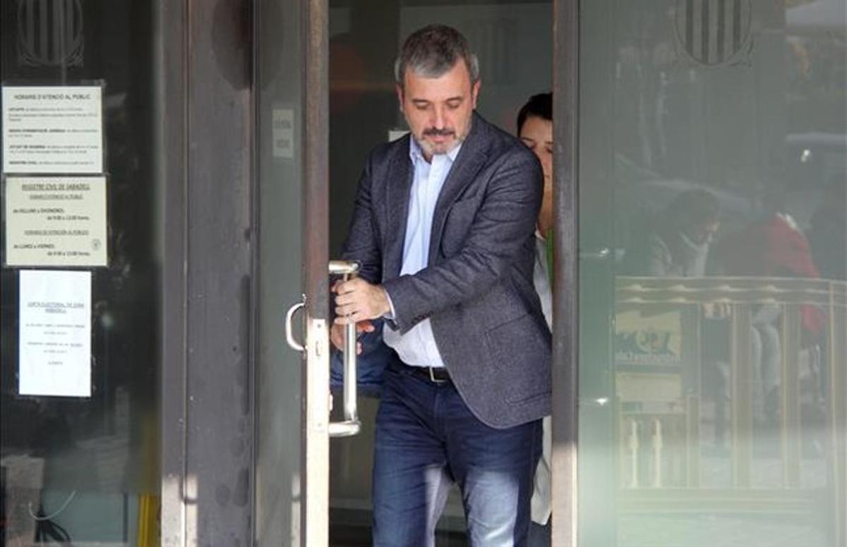 Jaume Collboni, al sortir dels jutjats de Sabadell, després de declarar com a imputat en el ’cas Mercuri’.