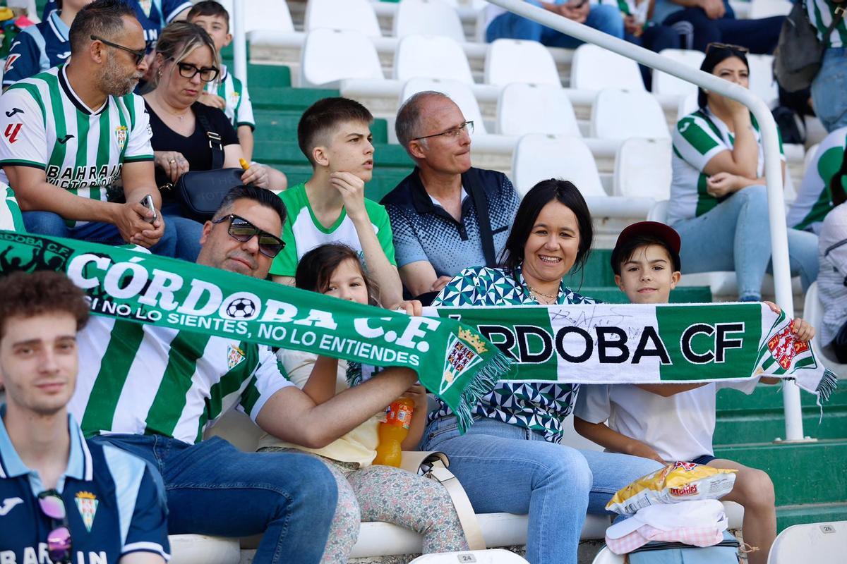 Córdoba CF-Sporting de Gijón | Las imágenes de la afición en El Arcángel