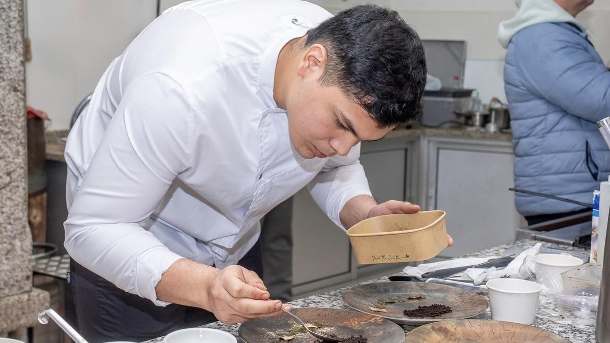 Dos alumnos del Centro Superior de Hostelería de Galicia competirán por ser el mejor cocinero joven de España