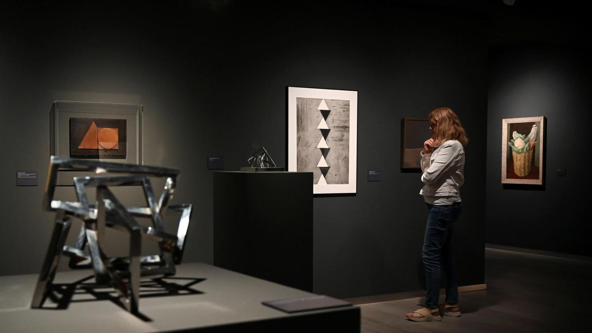 Vista de la exposición "La armonía secreta del pensamiento" de Gustavo Torner.