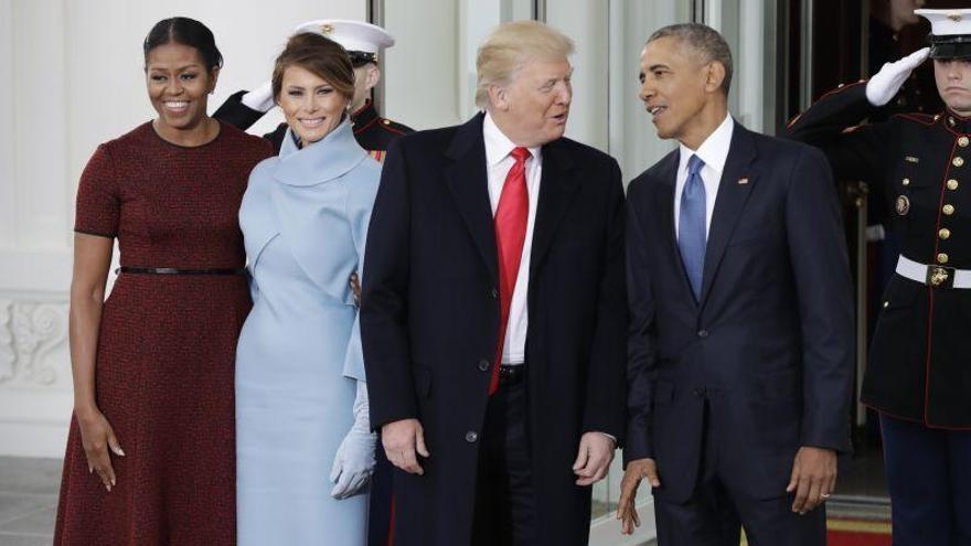 Obama tilda de &quot;desastre caótico absoluto&quot; la gestión de Trump del coronavirus