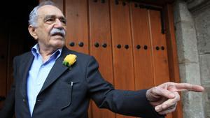 Fotografía de archivo fechada el 6 marzo del 2014 del escritor colombiano premio Nobel de Literatura Gabriel García Márquez, afuera de su residencia en Ciudad de México.