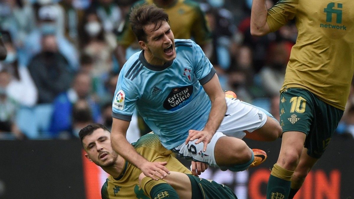 Denis Suárez en una acción frente al Betis