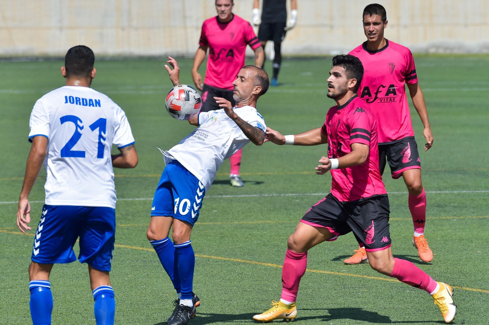 Tablas en el debut de la UD Tamaraceite en 2ªB ante el San Fernando