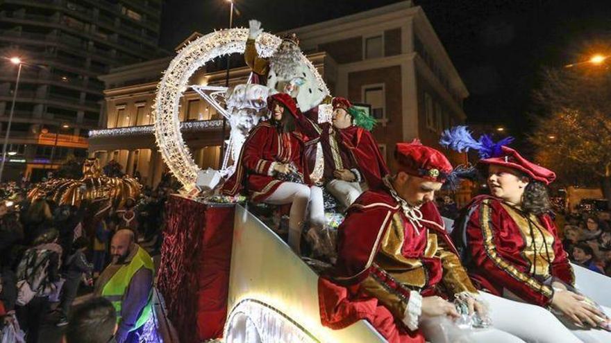 Navidad en Castellón | Cabalgatas de Reyes &quot;estáticas&quot; y sin San Silvestre