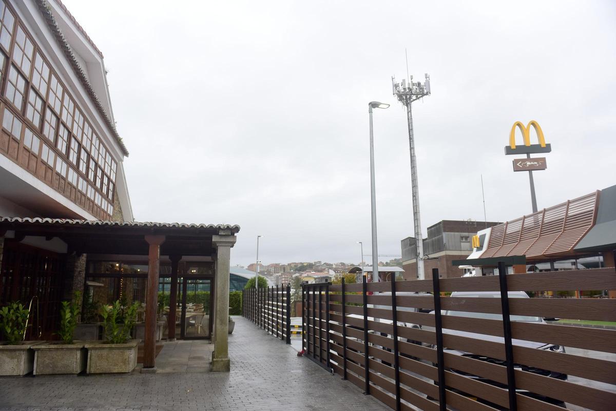 El Gallo de Oro y el nuevo restaurante de McDonald's.