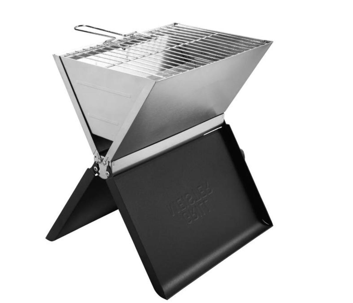 Barbacoa plegable de carbón.