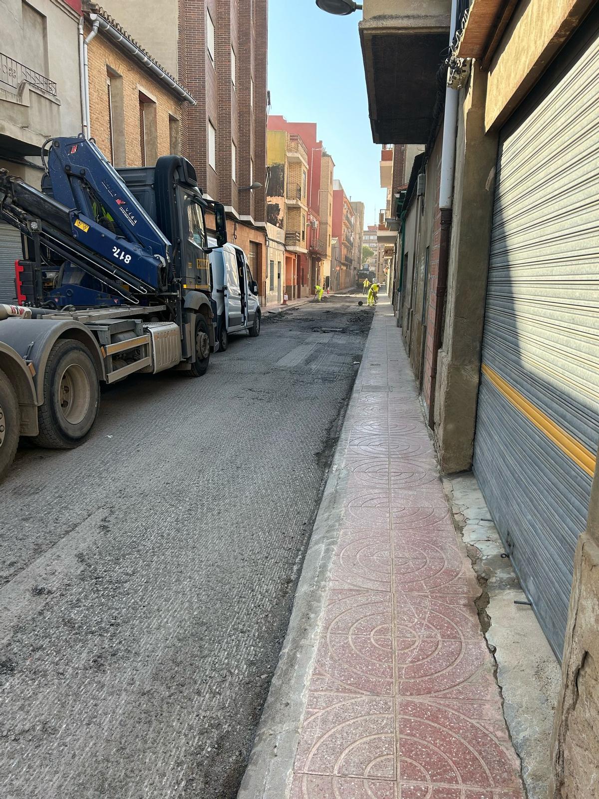 Asfaltado de calles en Albal tras la dana.